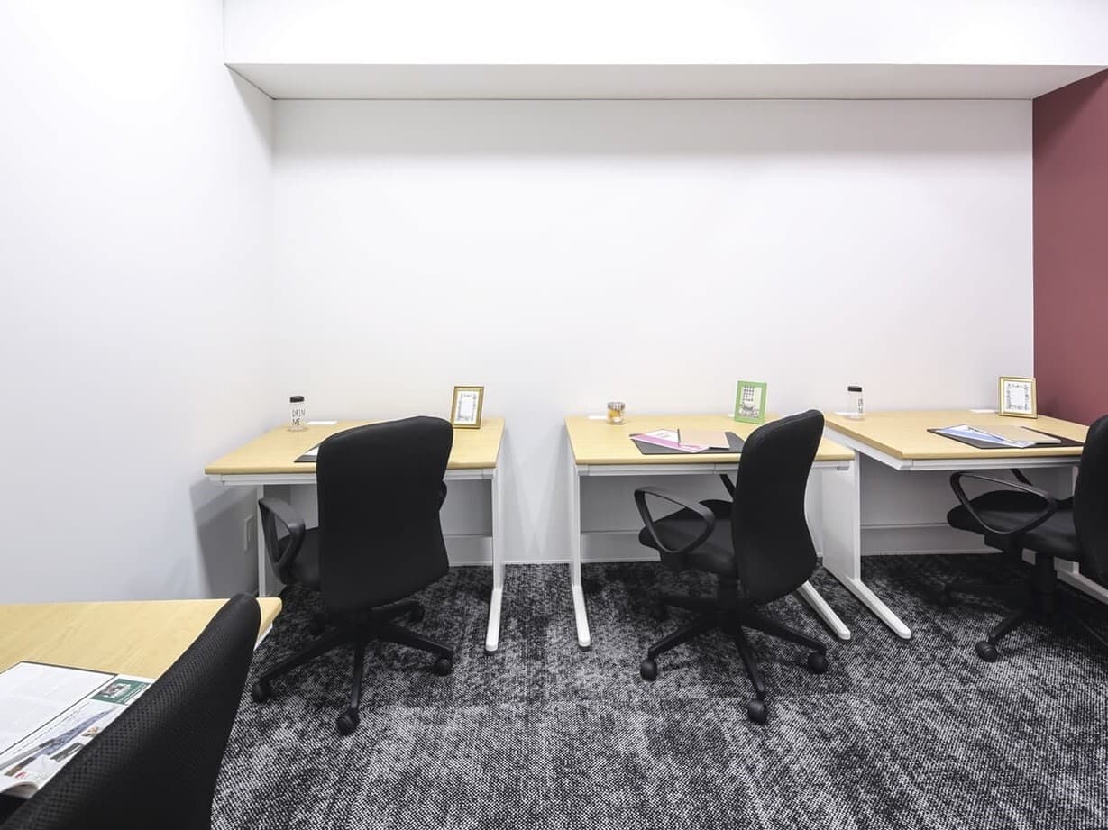 個室_必要最低限の規模のオフィスを経済的な料金でご利用いただけます。