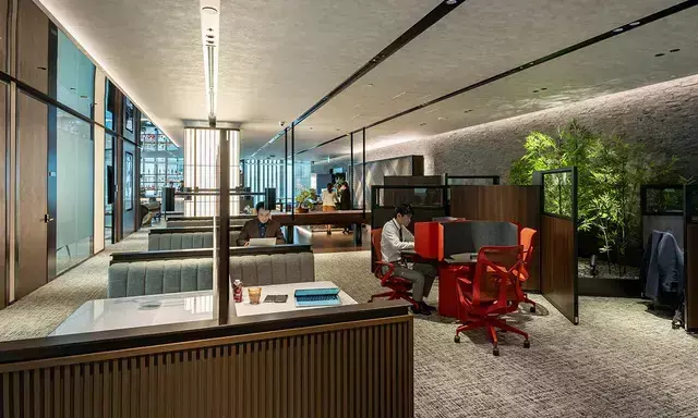 共有部_コワーキングスペース。機能的オフィスデザインになっています。※写真はイメージです。©The Executive Centre