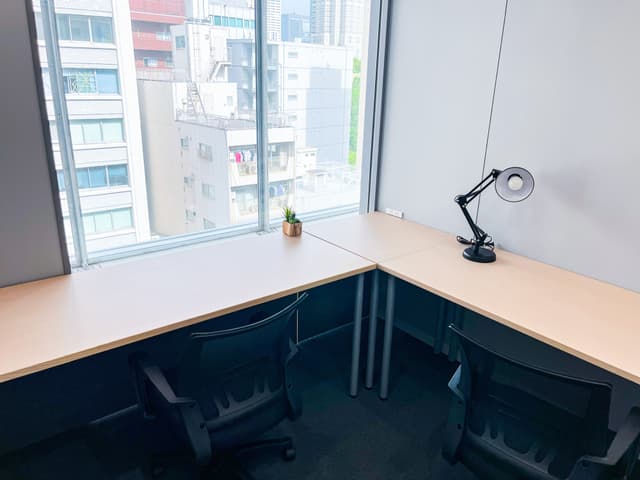 個室_個人/法人に関わらずご契約いただけます。法人に契約を切り替える場合も追加契約料はかかりません。