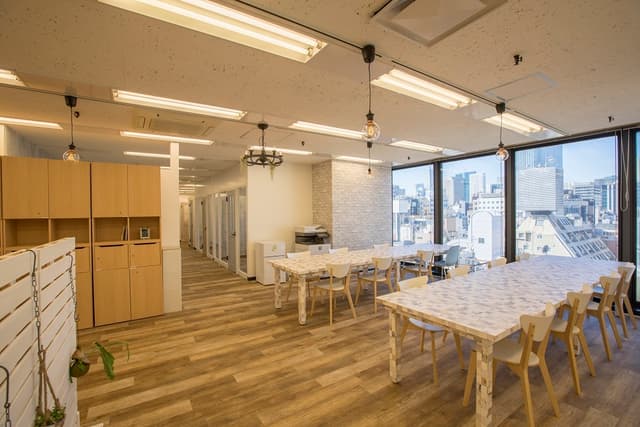 フリースペース_フリーデスクはどなたでもご利用いただけます