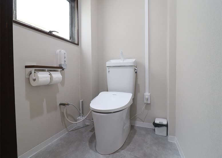 4階トイレ