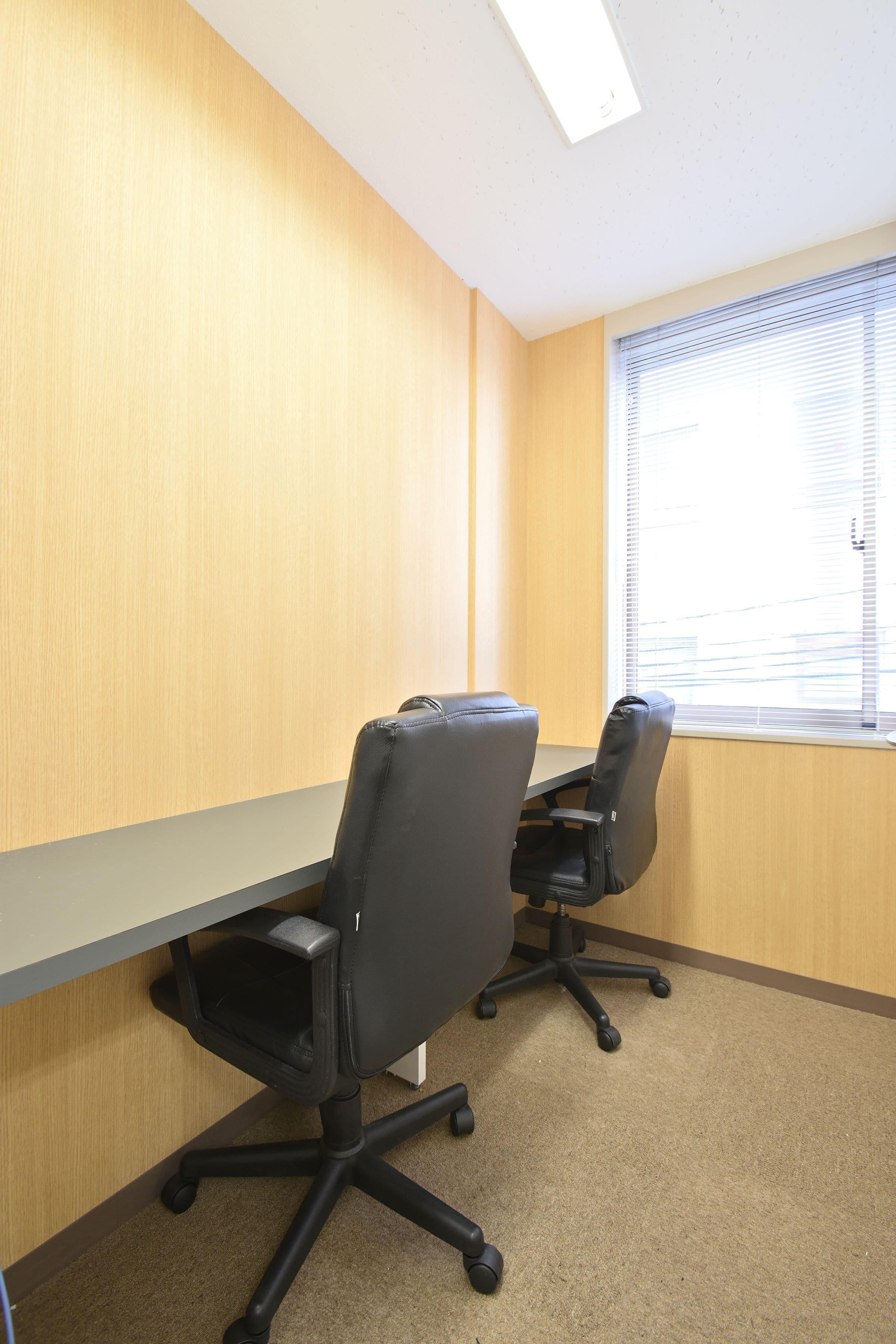 _BIZ-POINT博多駅前オフィス窓有り個室02-1