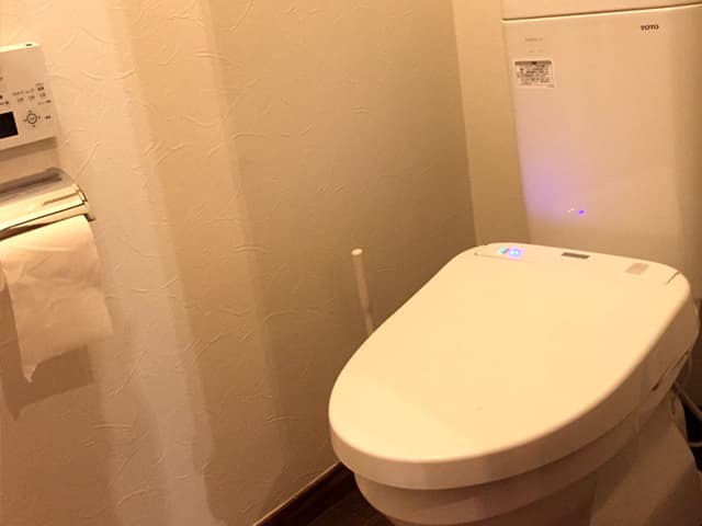 設備_男女別のトイレです。