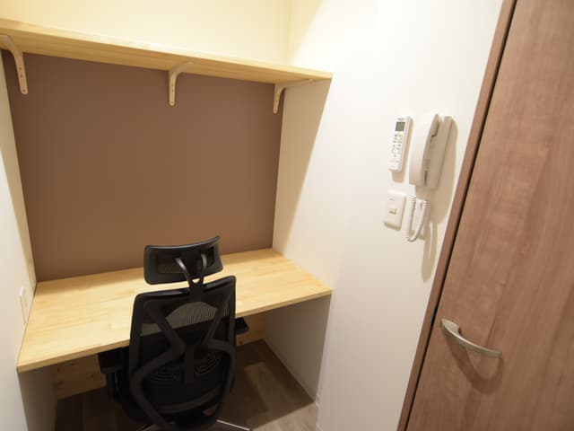 個室_周りを気にせずに作業がしたい方にピッタリの作業空間です。