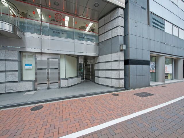 外観_こちらはサガミビルの外観となります。