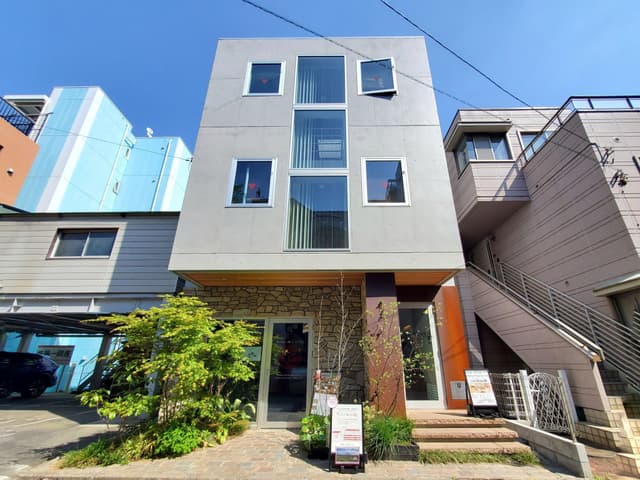 外観_周囲は比較的静かな住宅街です。