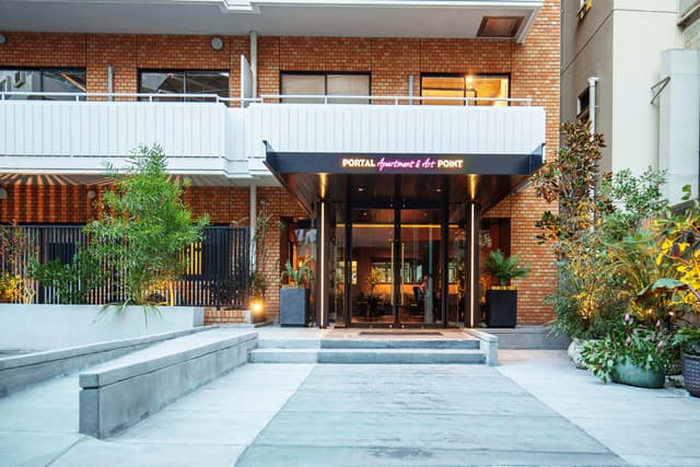 エントランス。オフィスフロアと住宅フロアの契約者が利用できます。