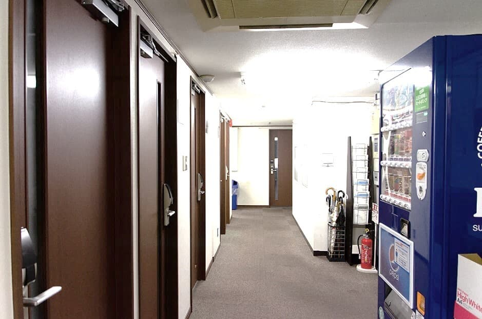 共用スペース_オフィス内廊下