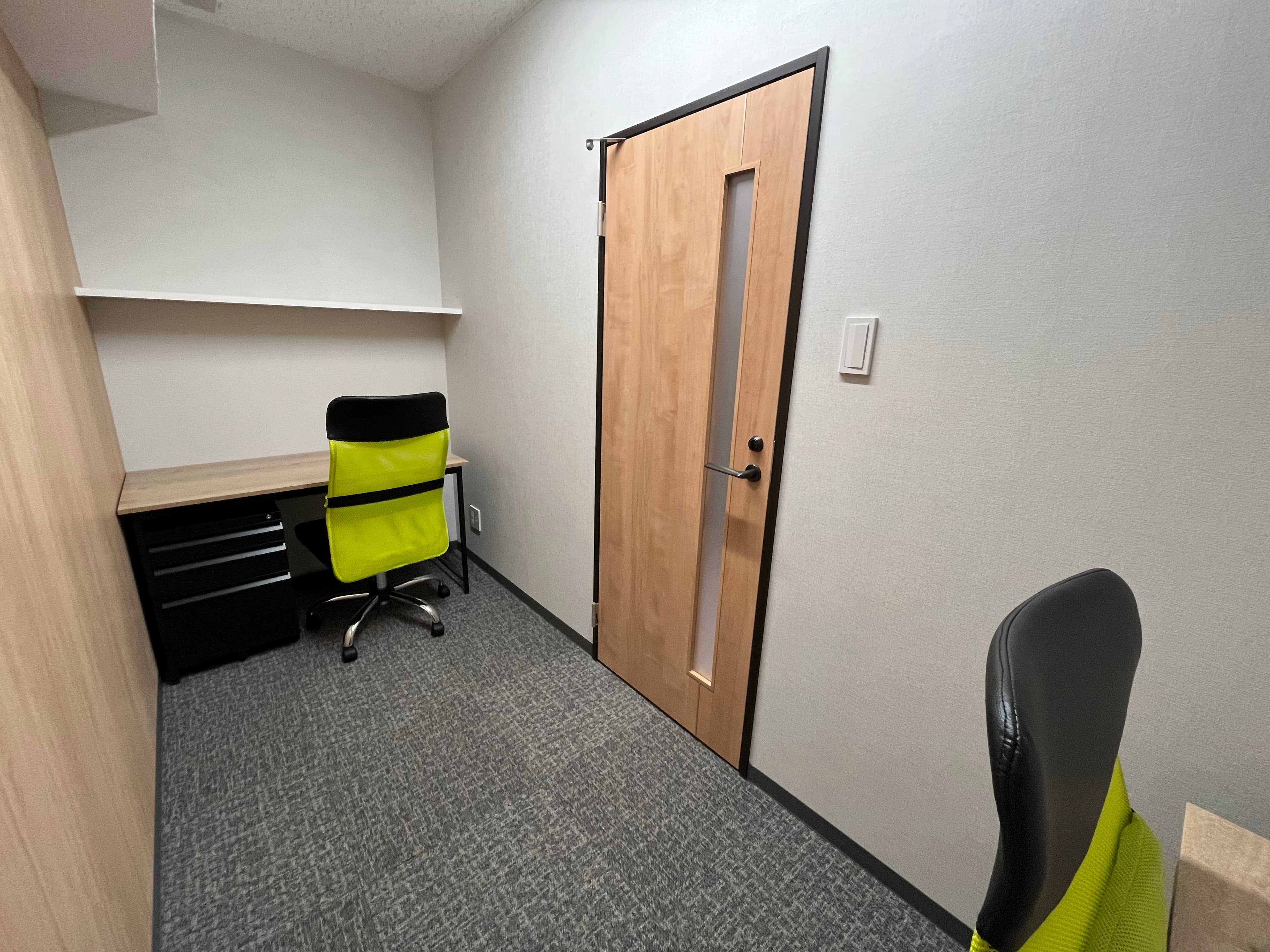 専有部_個室。光熱費やインターネット利用料は月額料金に含まれています。