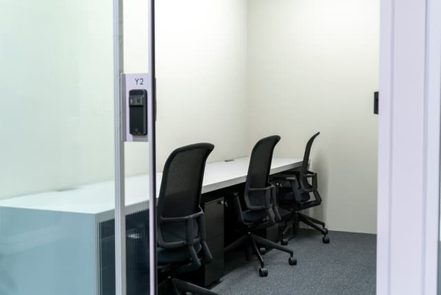 専有部_3名用個室。24時間365日ご利用いただけます。