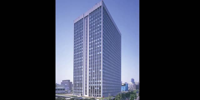 外観_赤羽橋駅より徒歩3分の位置にあります。©Regus