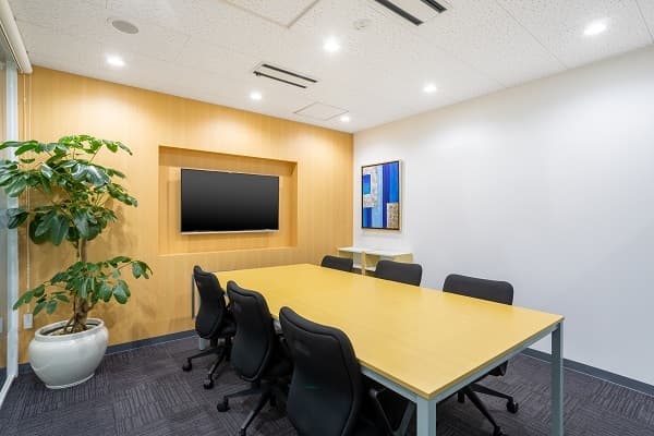 Regus_Hawk_City_Naha_3793_Naha_Japan_Large_Meeting_Room
