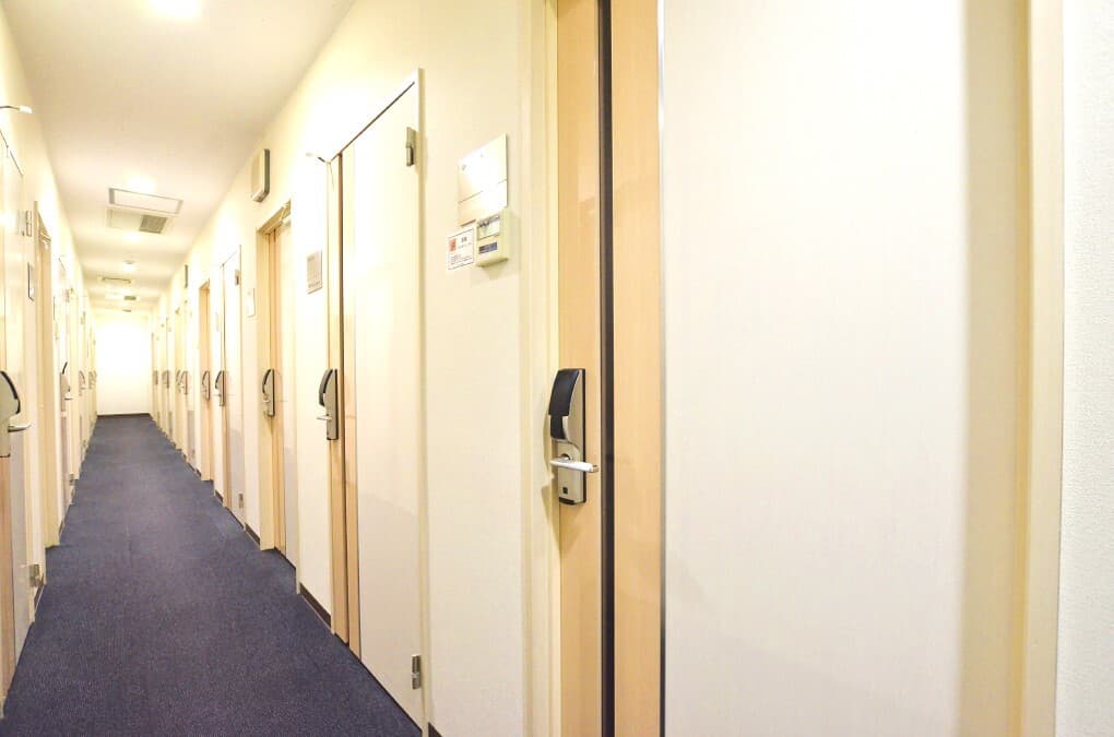 共有スペース_オフィス内廊下