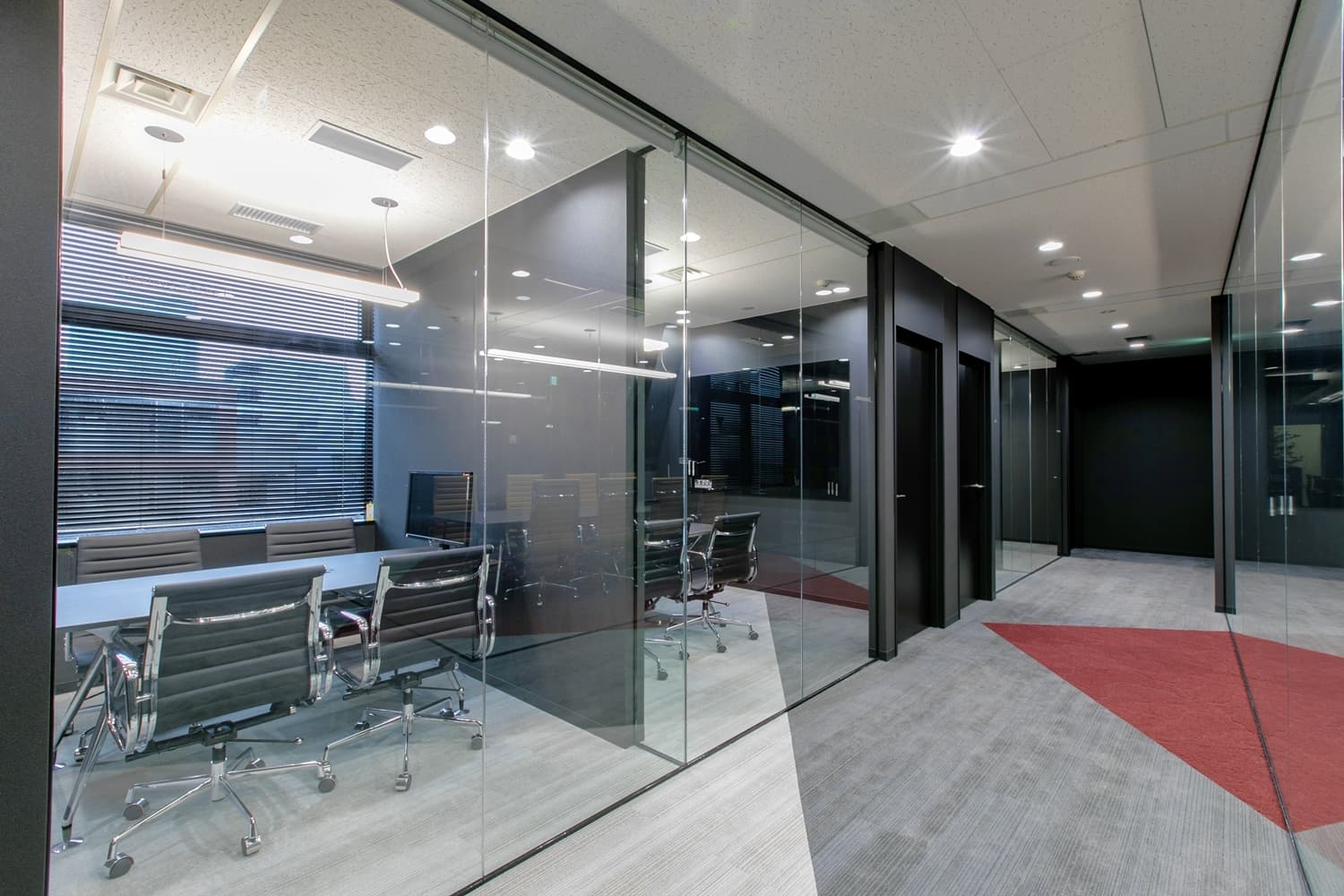 Shibuya_meetingroom-corridor2_1_resize