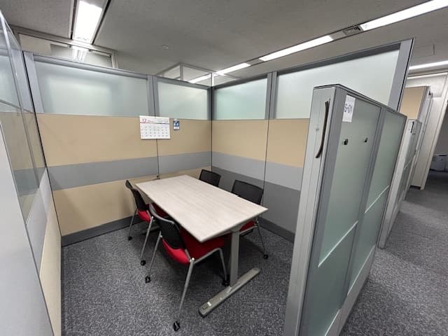 商談室S