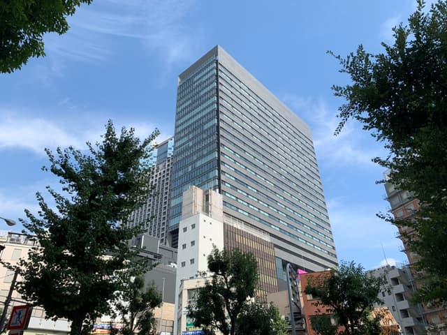 外観_離れた場所からも目立つ、存在感があるオフィスです。