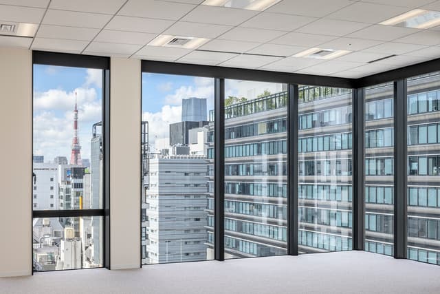 専有部_二面採光のワンフロアオフィス。