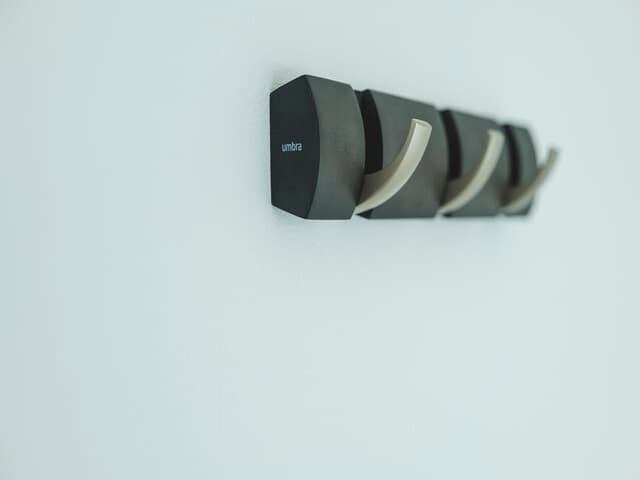 設備_傘立て。無料で傘をレンタルすることが可能で、急な雨の際にも安心です。