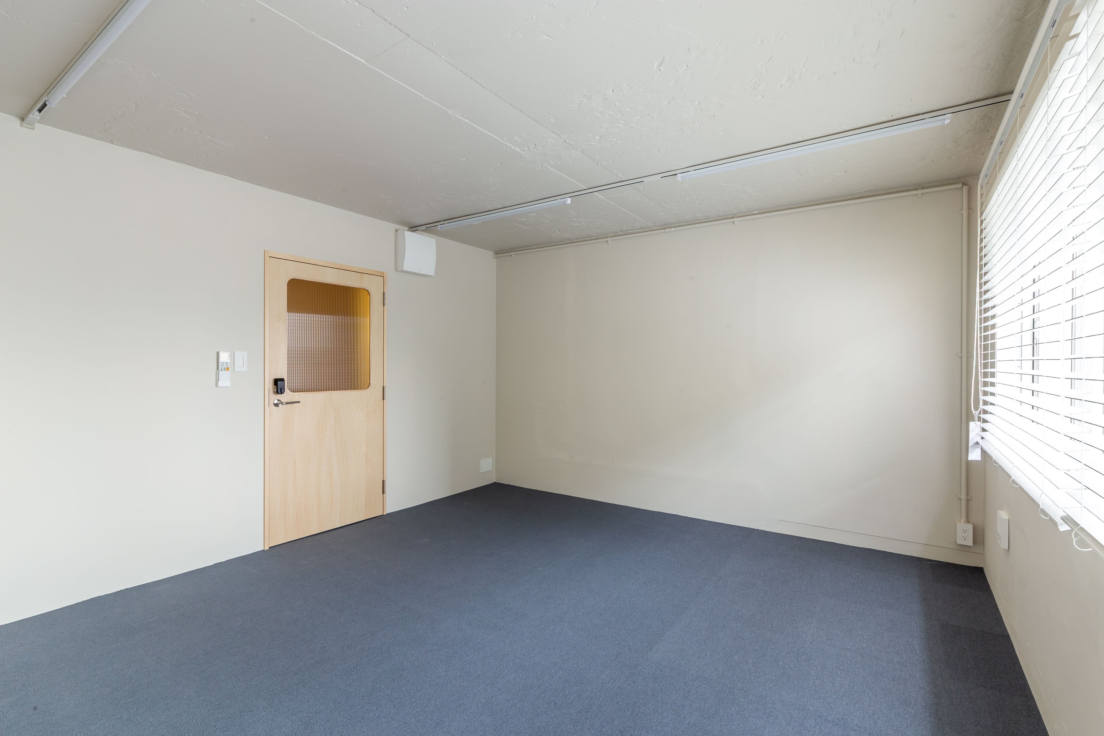 NEUK_OFFICE209