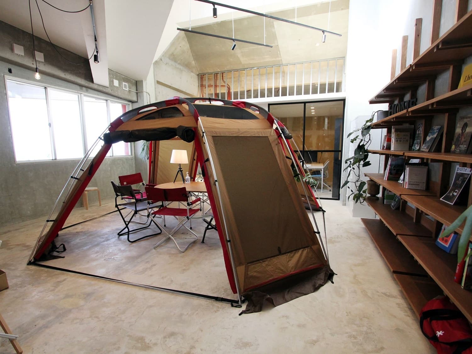 共用部_テントルーム。非日常空間の中で想像力が刺激されます。