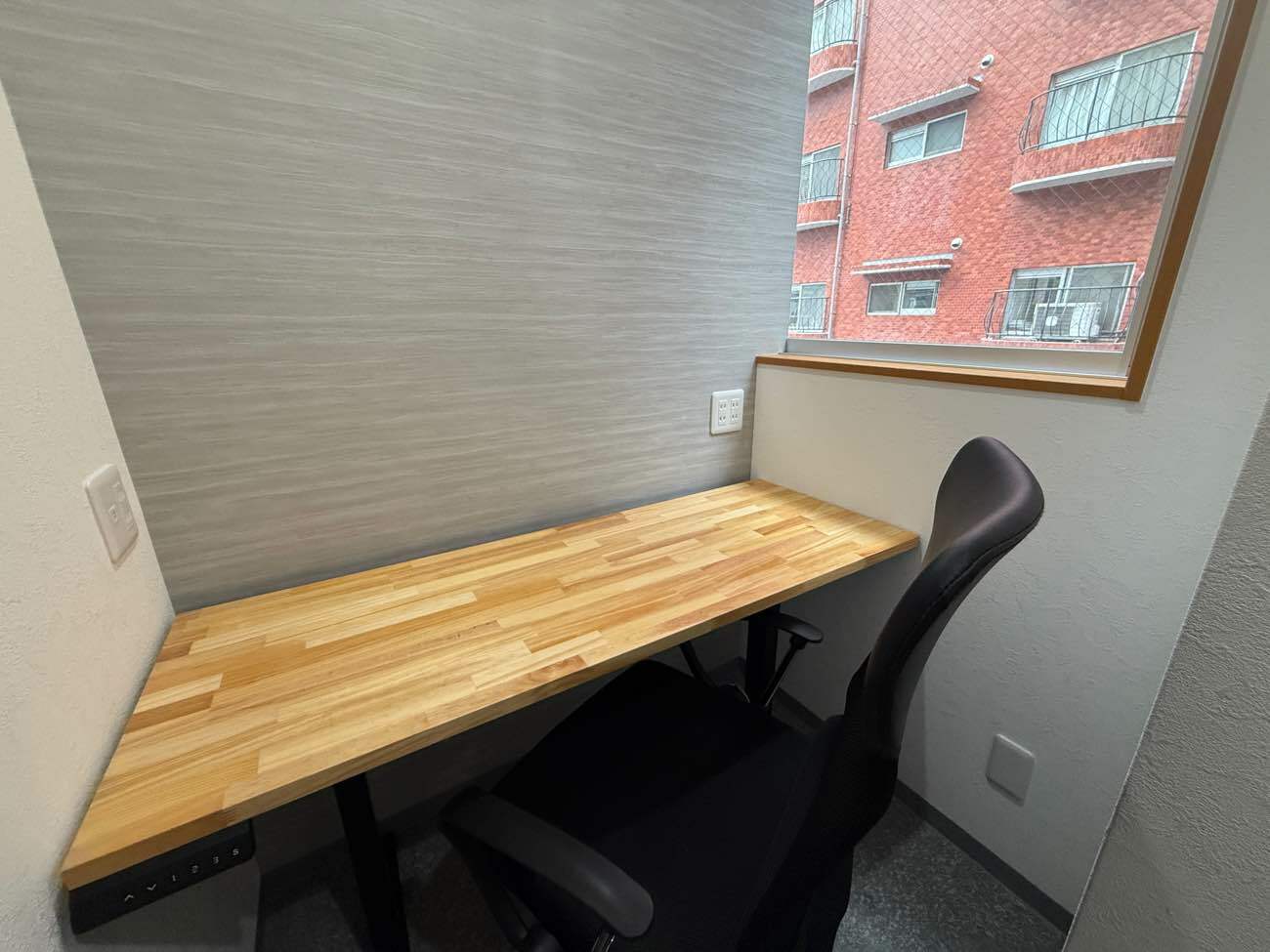 専有部_個室。窓ありで明るく開放的な空間です。