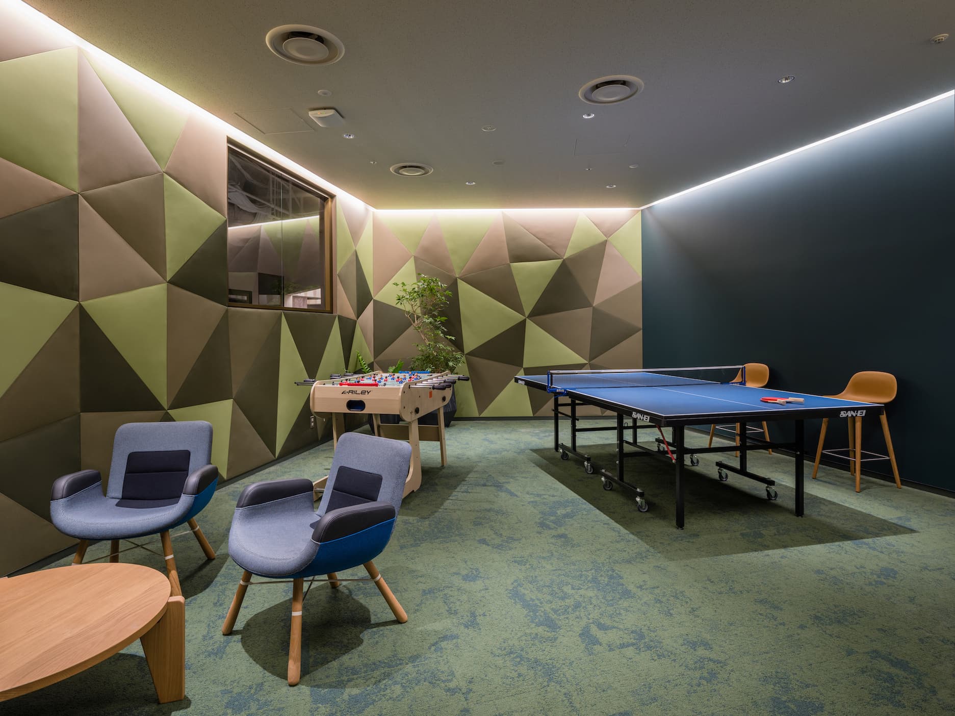 15_game-room