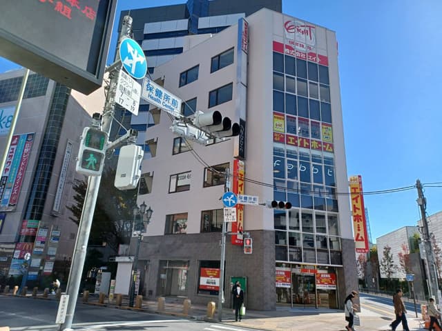 外観_通りに面しているビルなので大変視認性が高いです