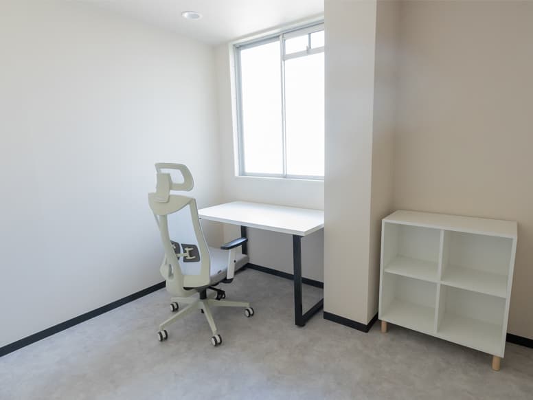 専有部_窓に面した明るい個室が多いのが特長です。