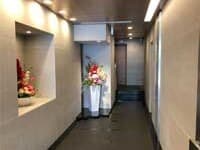 その他_廊下。上品な内装になっており、ホテルのような落ち着きがあります。