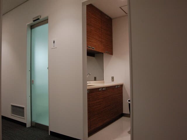 共用部_お手洗い。清潔感のある設備になっています。