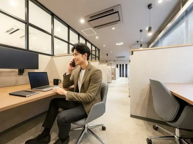 共有部_ワークブース。静かに集中して過ごしたい方におすすめです。※画像はイメージです。©bizcomfort