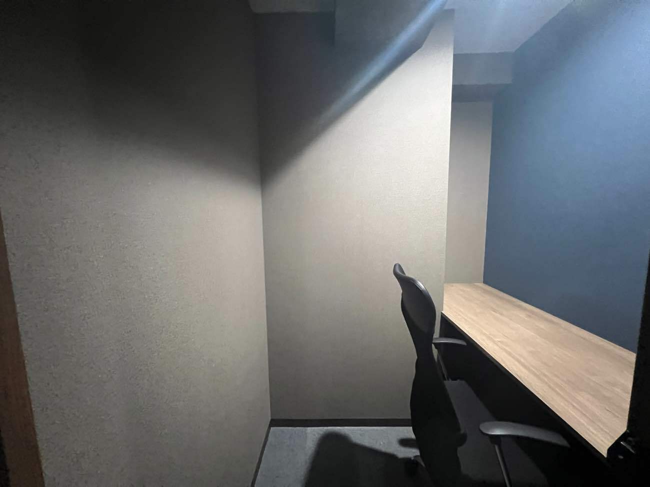 専有部_個室。インターネット環境を完備しています。