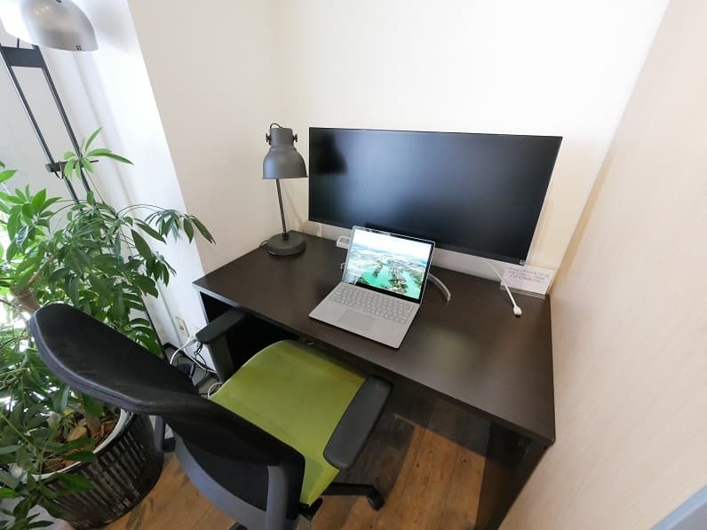 desk1