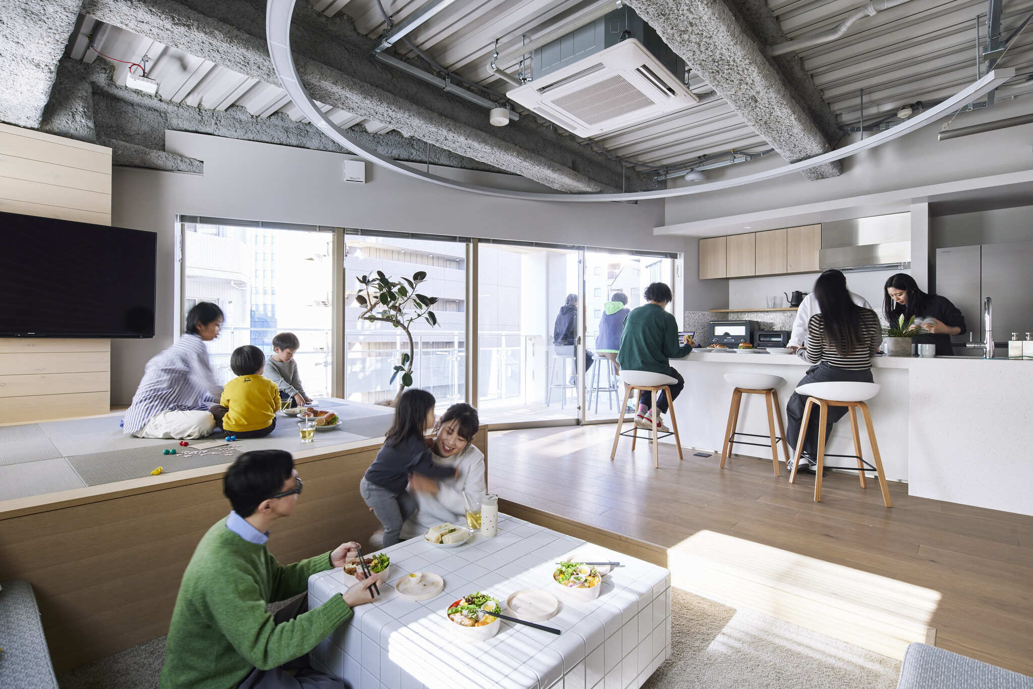 家のように過ごせる入居者専用スペースの『LDK』(7階)