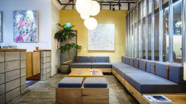 ラウンジ_休憩場所として利用できることはもちろん、イベントスペースとしても使えます。