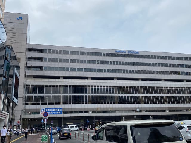 最寄りの駅_JR博多駅 (徒歩3分)
