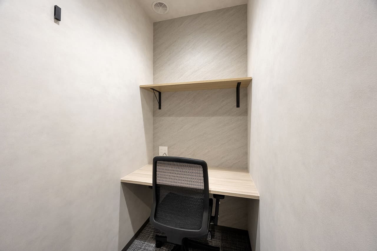 BIZcomfort熊本城前_レンタルオフィス25号室 ©bizcomfort