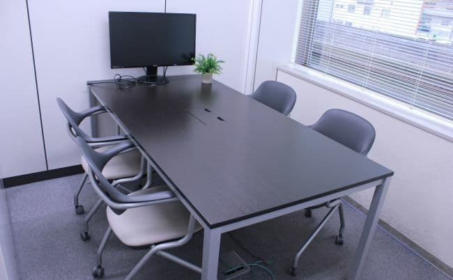 会議室もご利用可能です。(3時間無料)