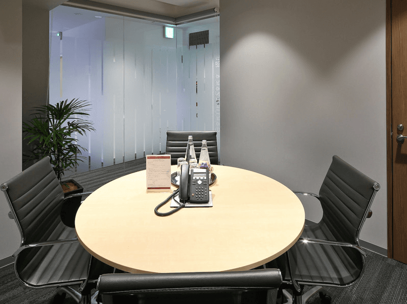 regusroppongiekimaebusinesscenter_rentaloffice_11
