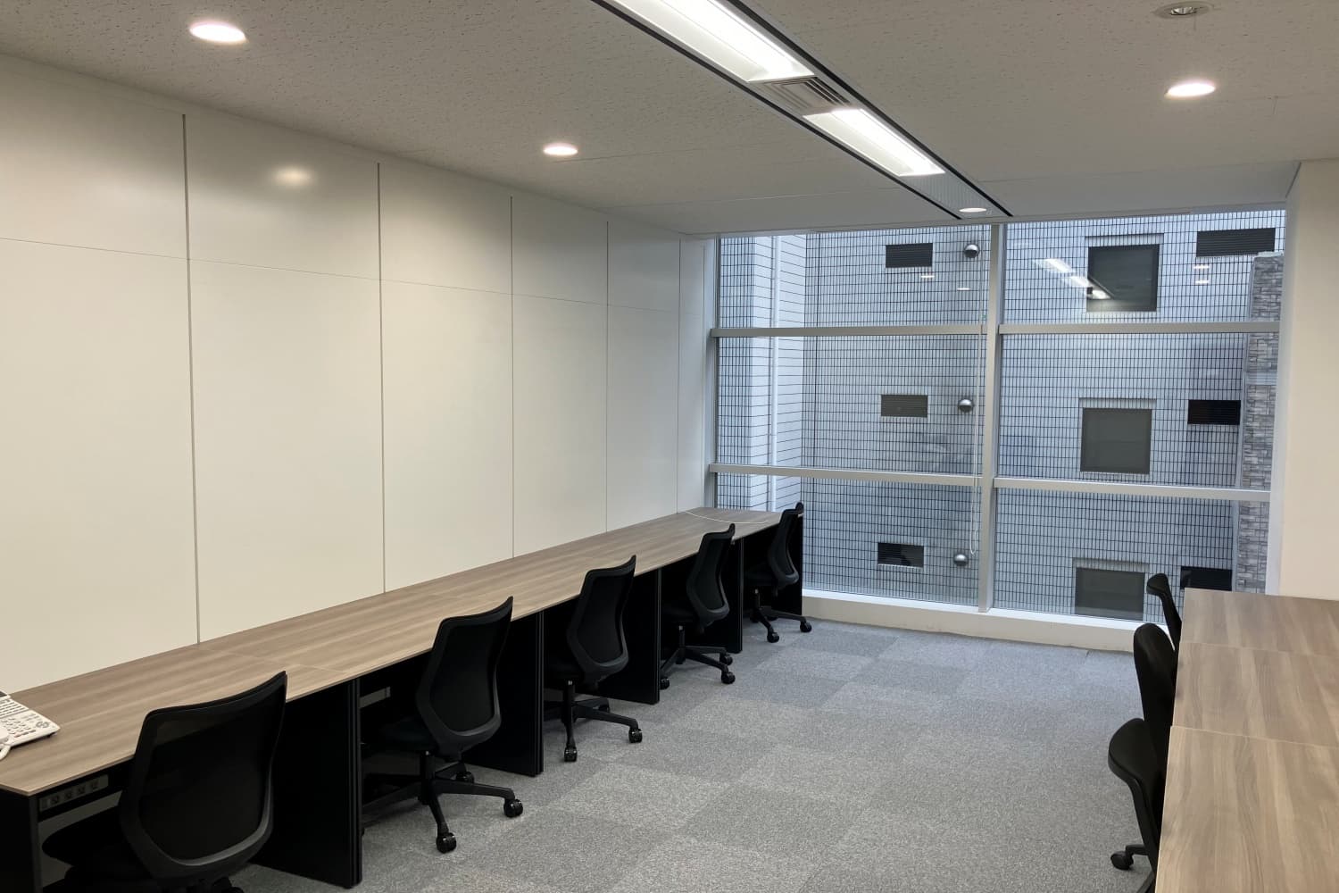 Avenue_Room432