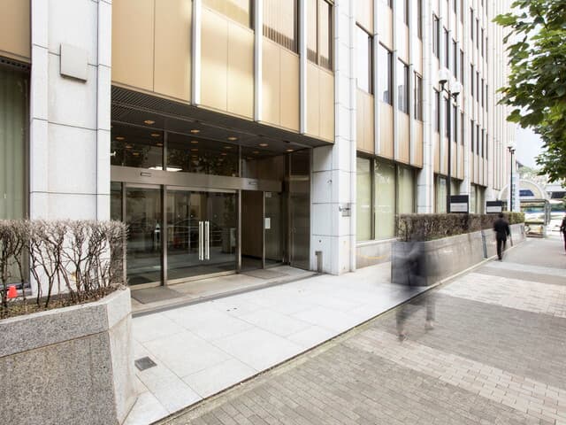 外観_ビルの3階にフクラシアの施設があります。