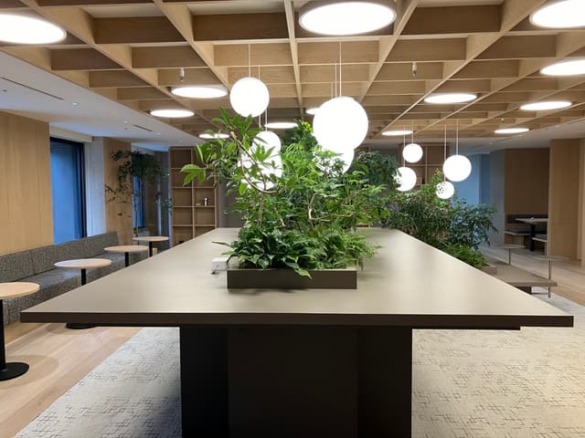 共有部_ラウンジ。心地よいスペースで息抜きすることもできます。