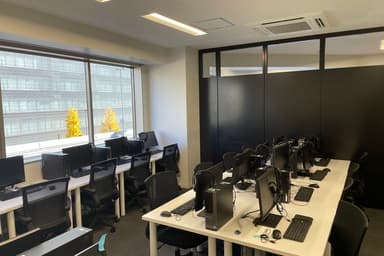 個室(11席)