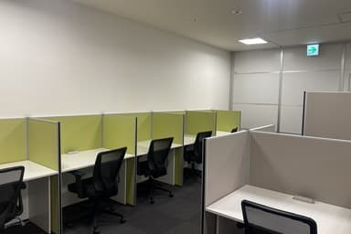 大宮西口アントレサロン2号館