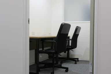 プライベートオフィスU