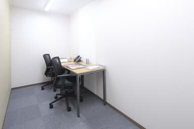 2名用レンタルオフィス