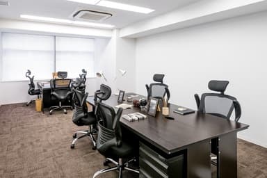 窓あり10名個室(605号室)