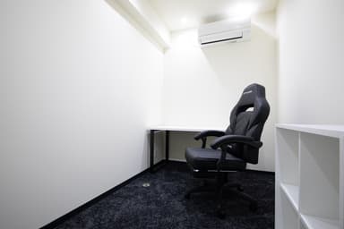 1~3名用個室(210号室)