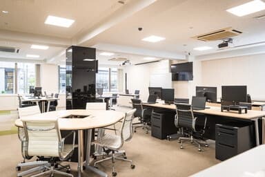 フクラシア八重洲RoomA(45名個室)