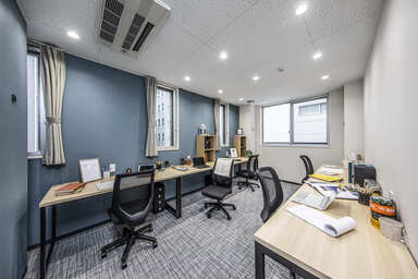 5名ROOM(窓・個別空調あり)